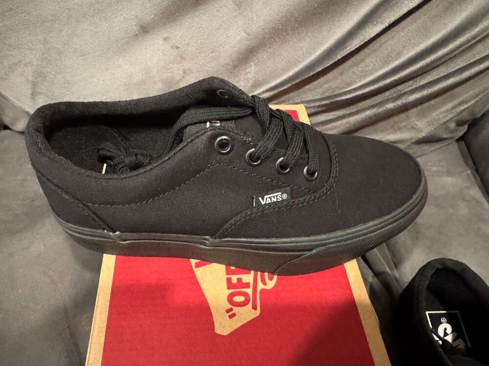 Vans Doheny Black Low Top Sneakers Women's Canvas Lace Up Casual Shoes Size 5.0
